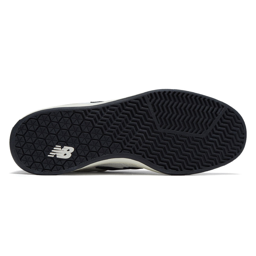 New Balance 440 V2 Shoes - Sea Salt/Black