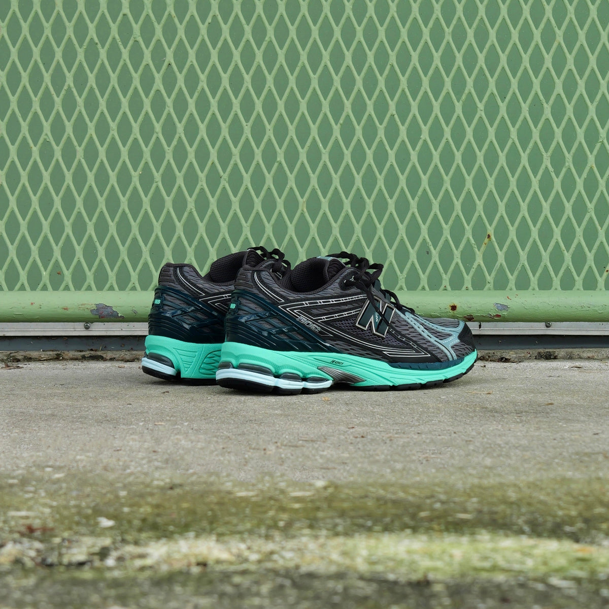 Mens New Balance 1906R (Grey/Green Glow) U19068O6