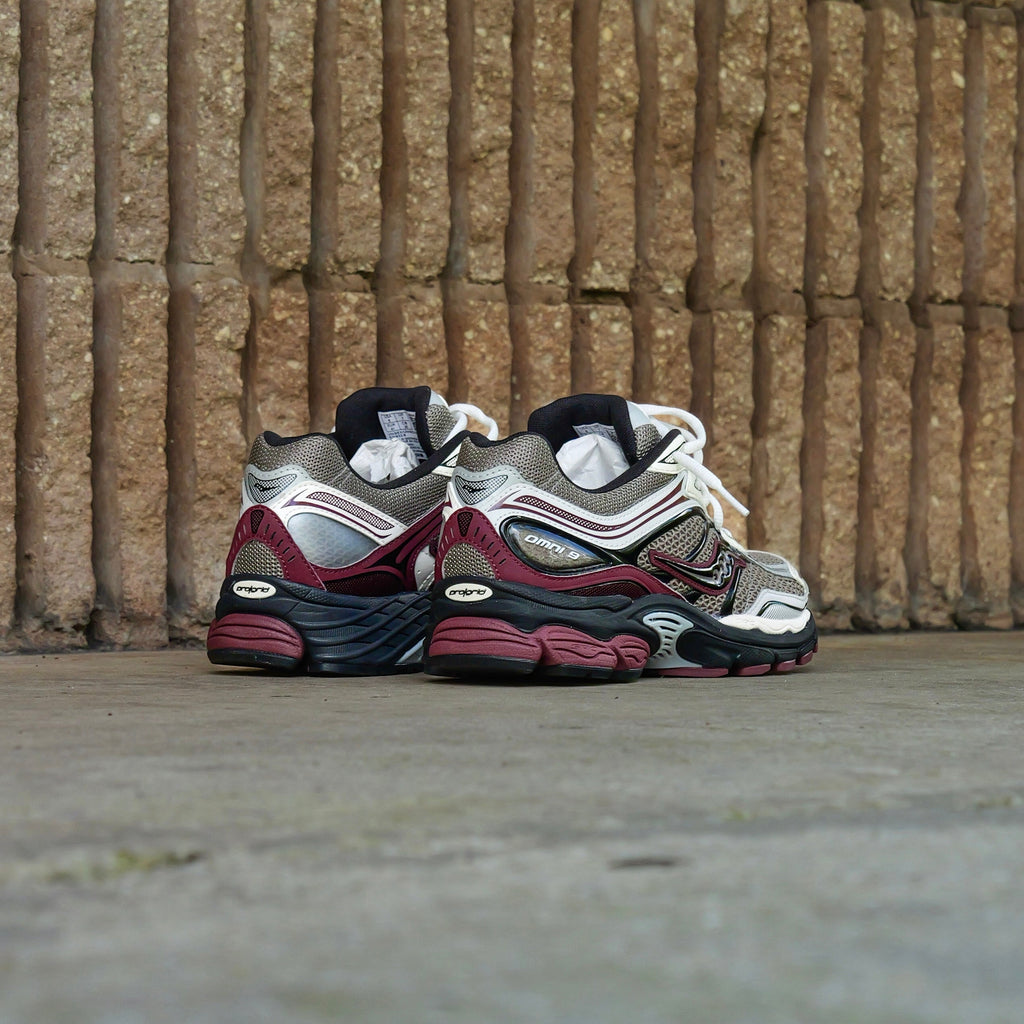 Mens Saucony OG ProGrid Omni 9 (Tan/Maroon)
