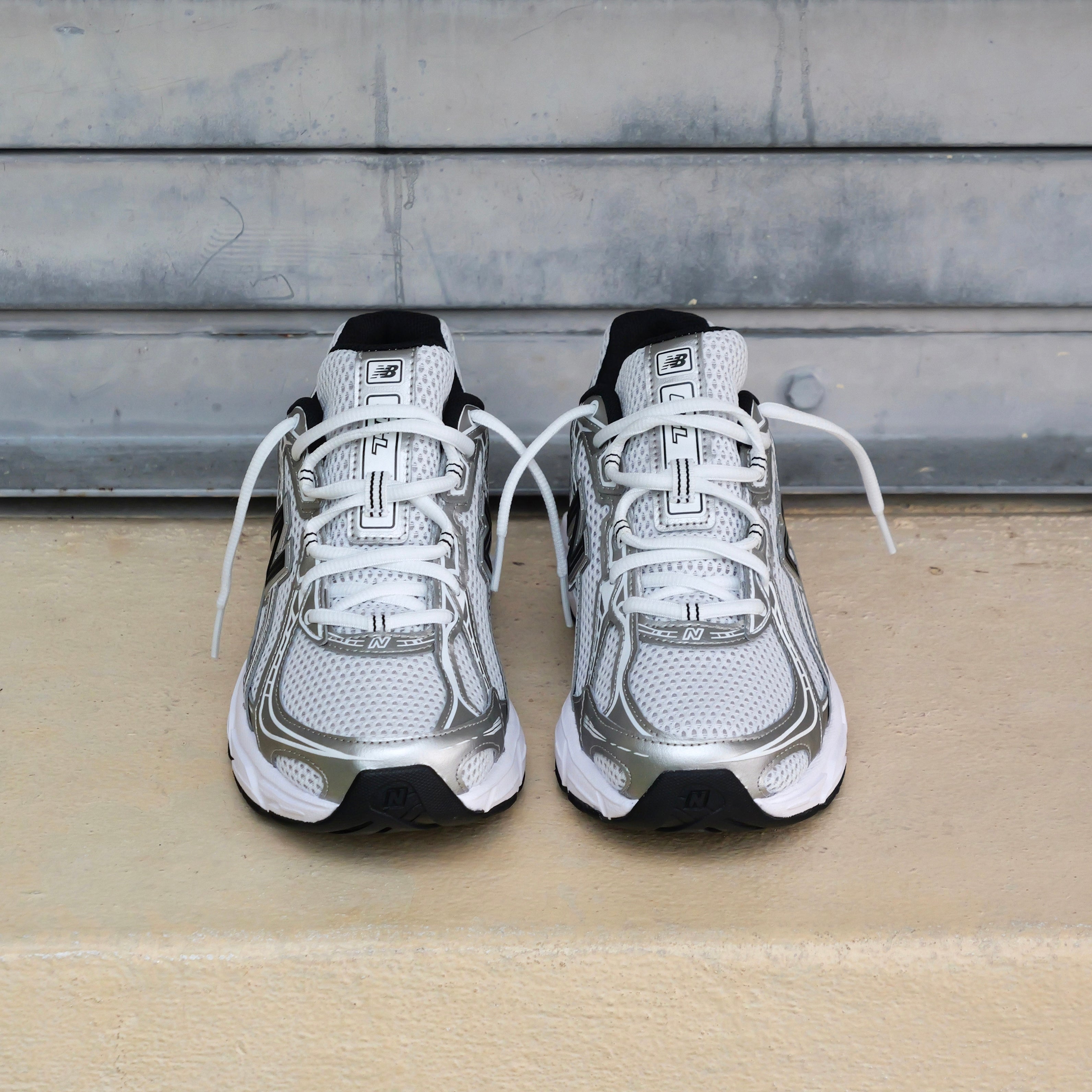 Mens New Balance 740 (White/Silver Metallic/Black) - U740NW2