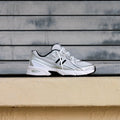 Mens New Balance 740 (White/Silver Metallic/Black) - U740NW2