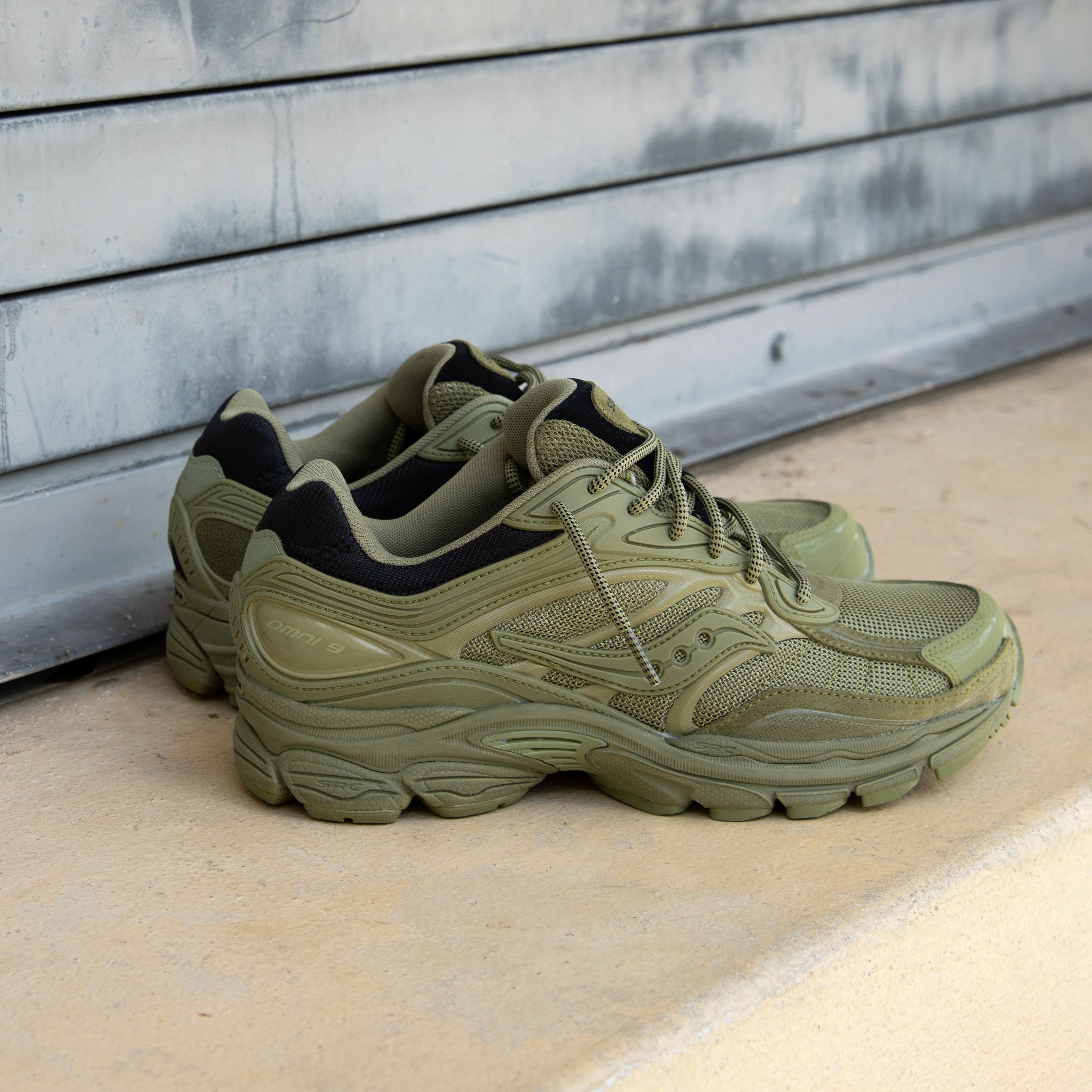 Mens Saucony ProGrid Omni 9 (Green/Vert)