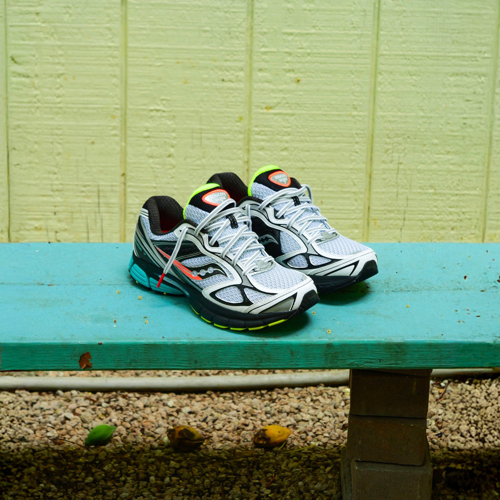 Mens Saucony ProGrid Guide 7 (White/Teal)
