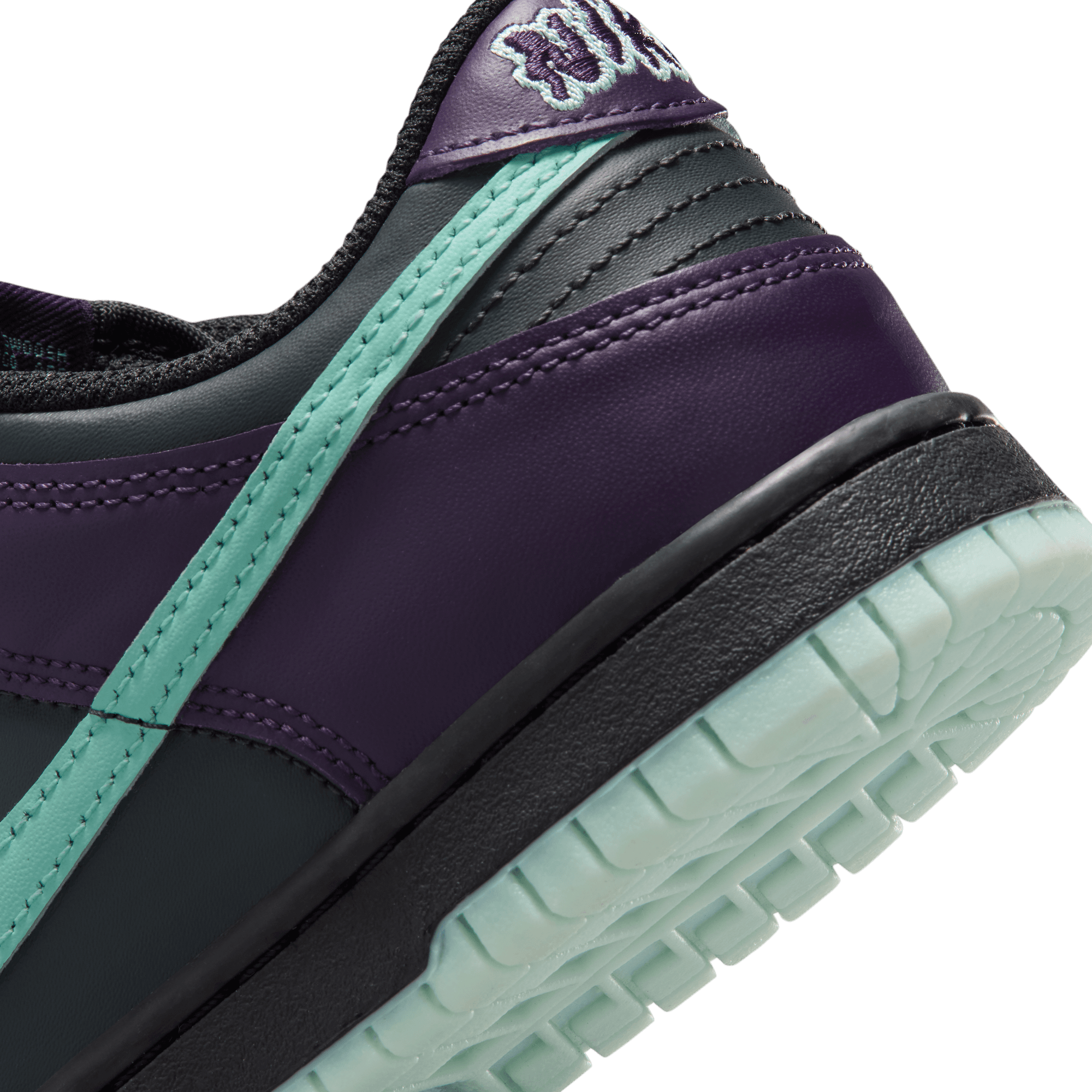 Big Kids' Nike Dunk Low "Wizard"