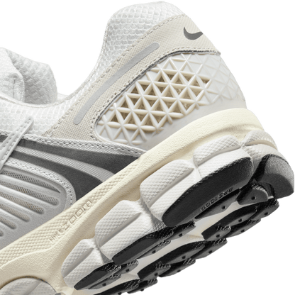 Men's Nike Zoom Vomero 5 "Platinum Tint"