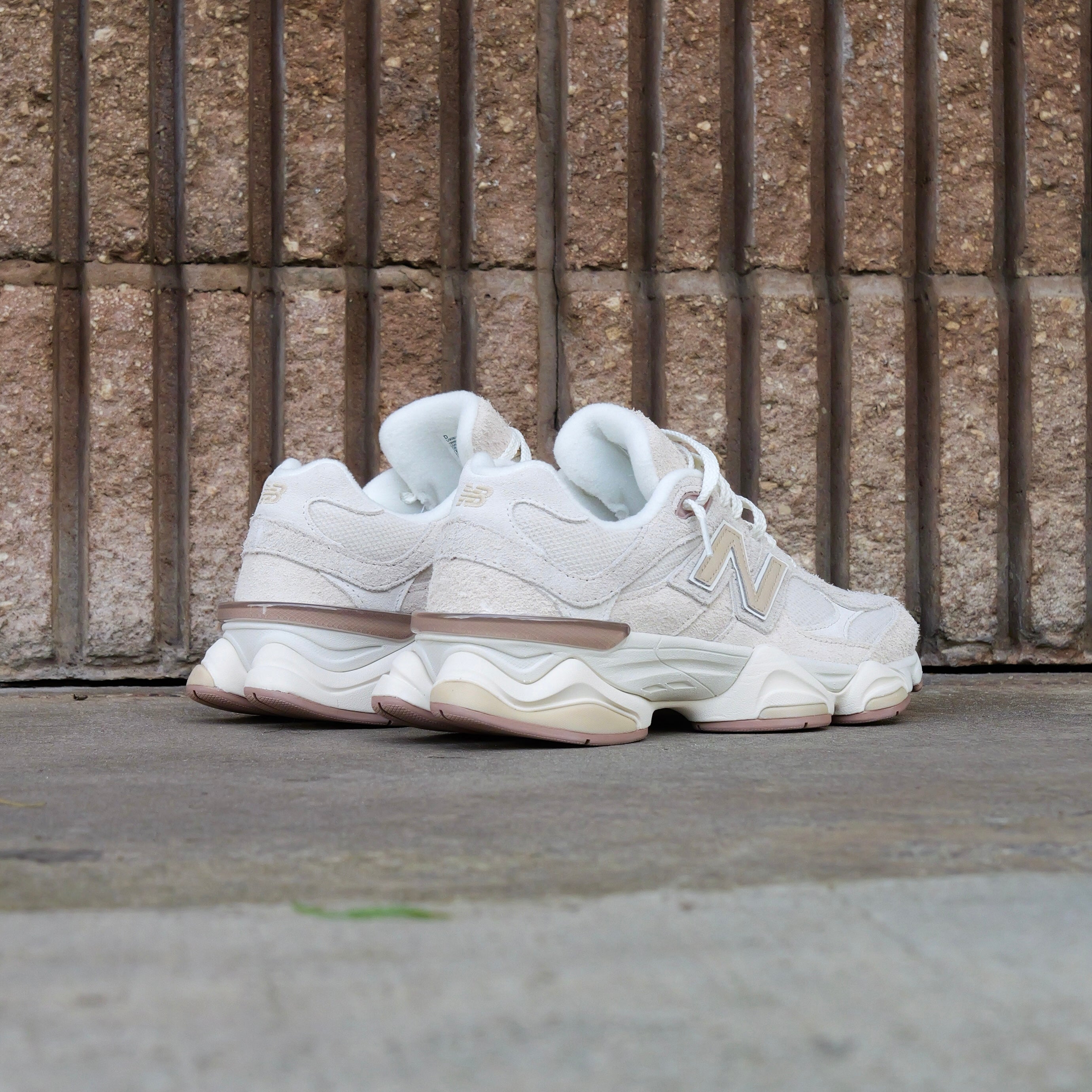 Mens New Balance 9060CCB (Beige/White)