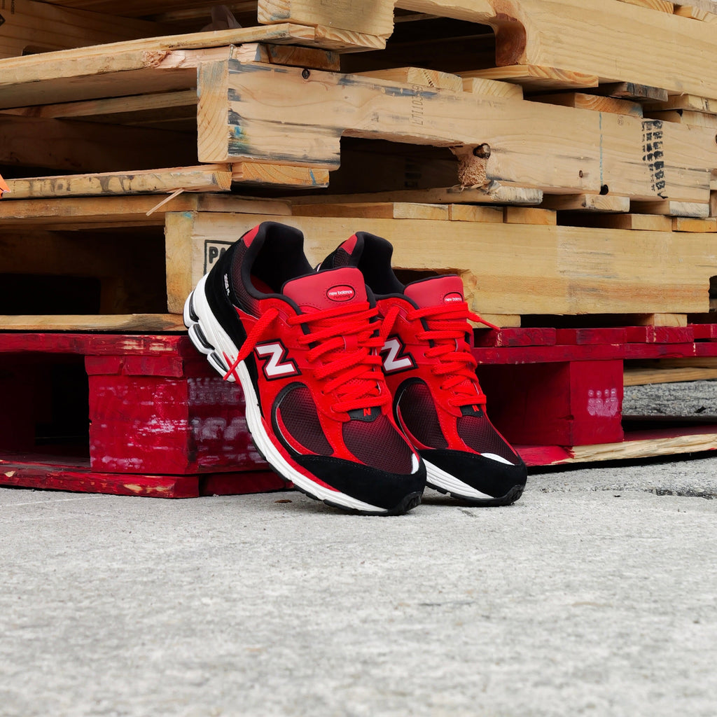Mens New Balance 2002R (True Red/Black) - U2002RZA