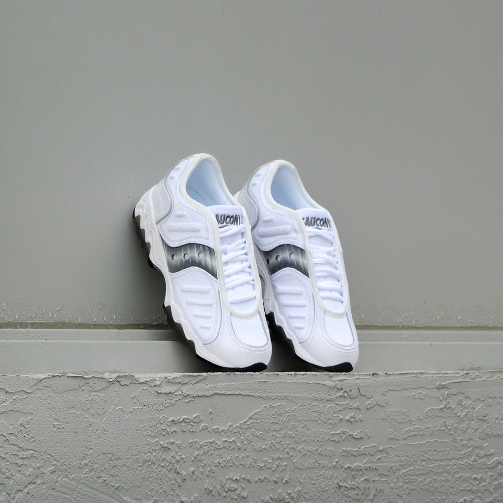 Saucony "Matrix" (White/Metallic)