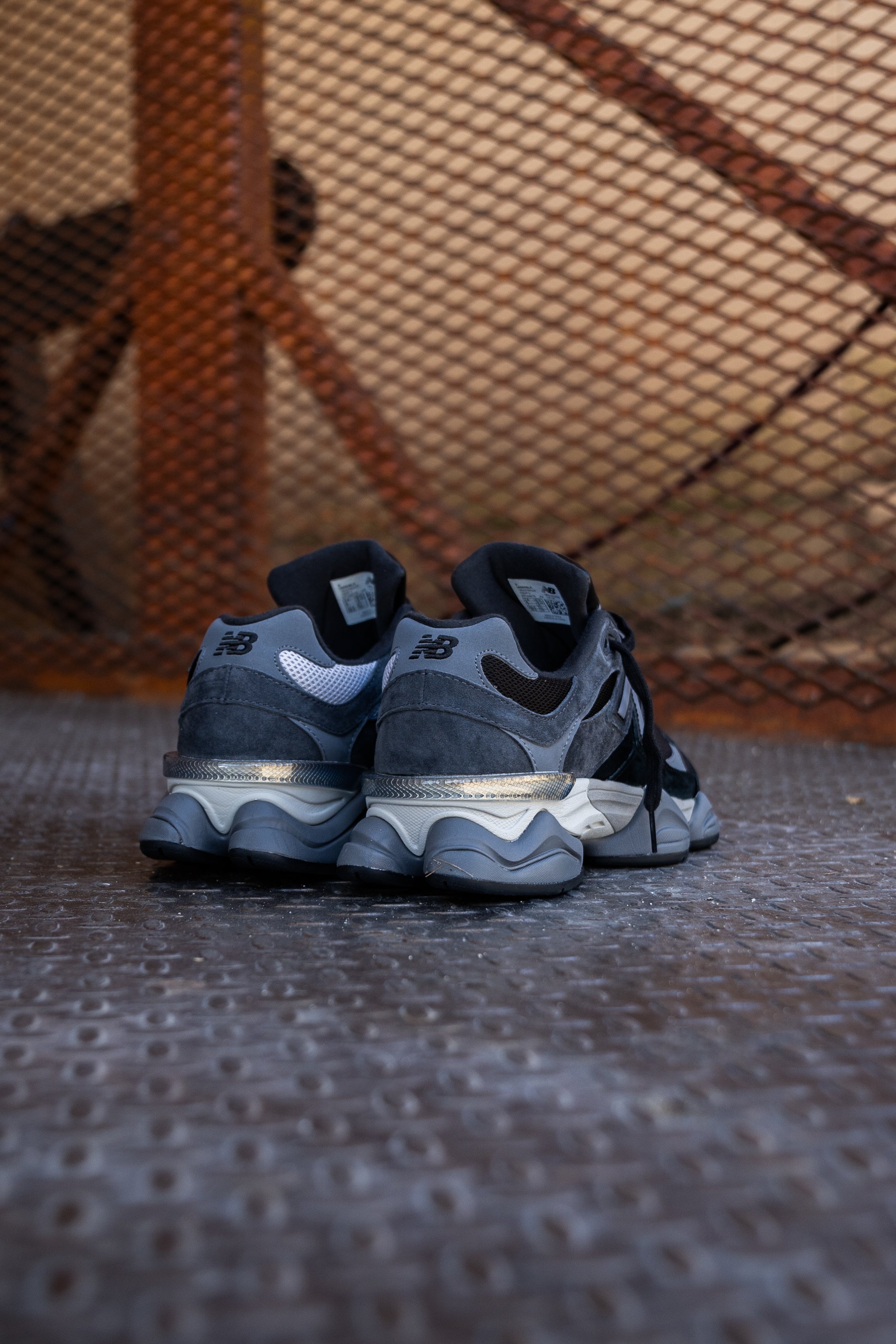 Mens New Balance 9060 (Black/Grey)-U9060BLK