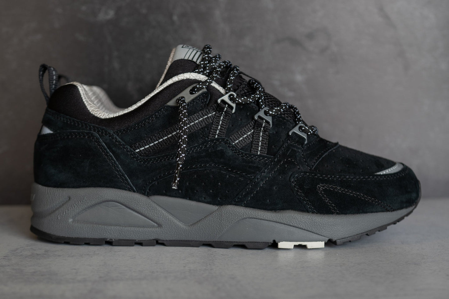 Karhu Fusion 2.0 (Black)