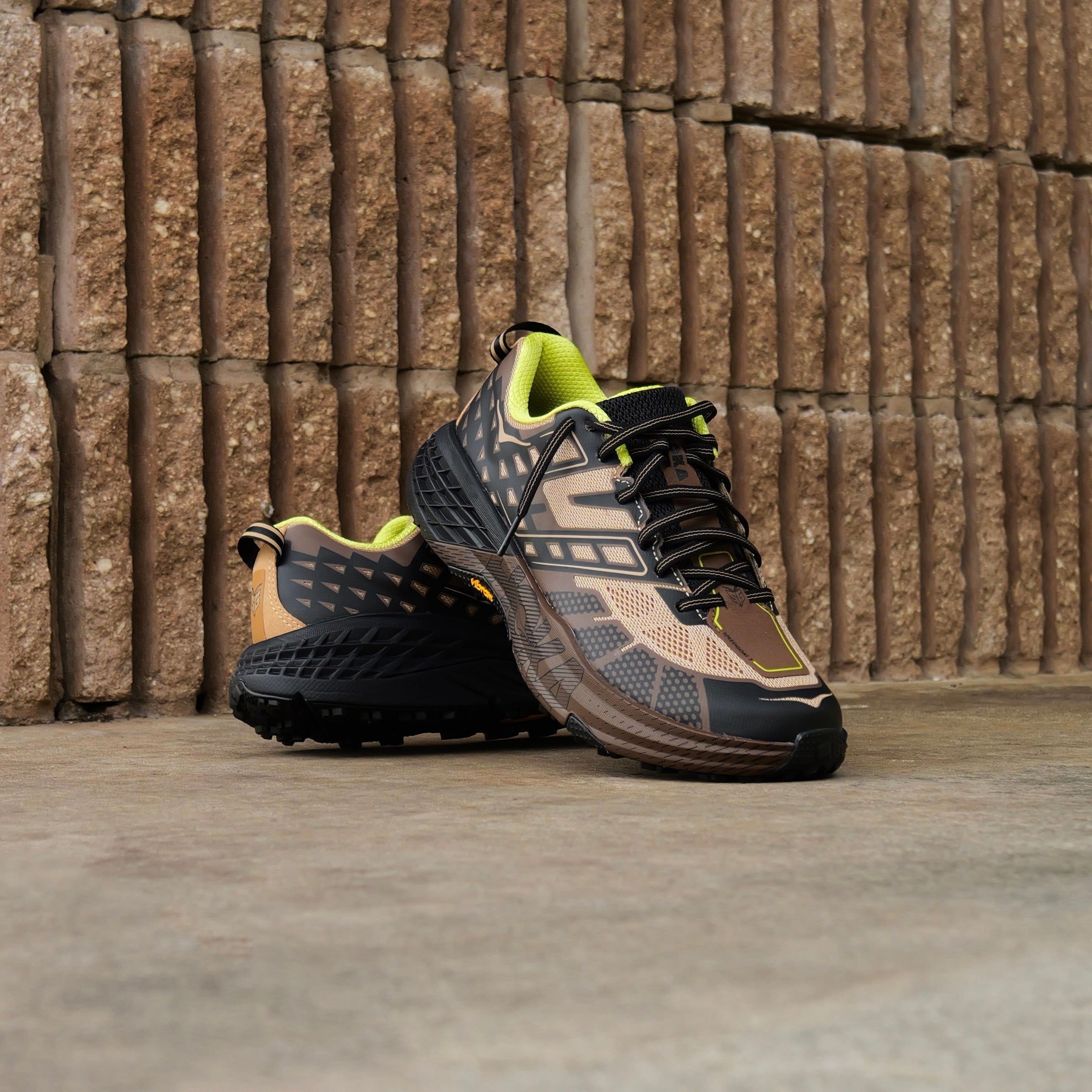 Hoka SpeedGoat 2 TS (Dark Chocolate/Black)