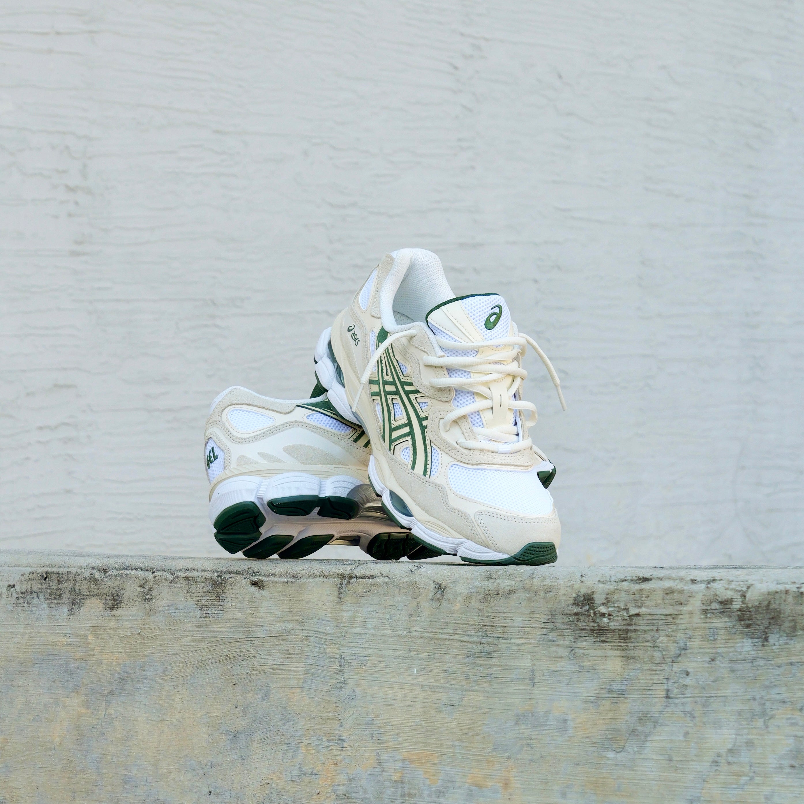 Mens Asics Gel-NYC (Ivory/Forest Night)