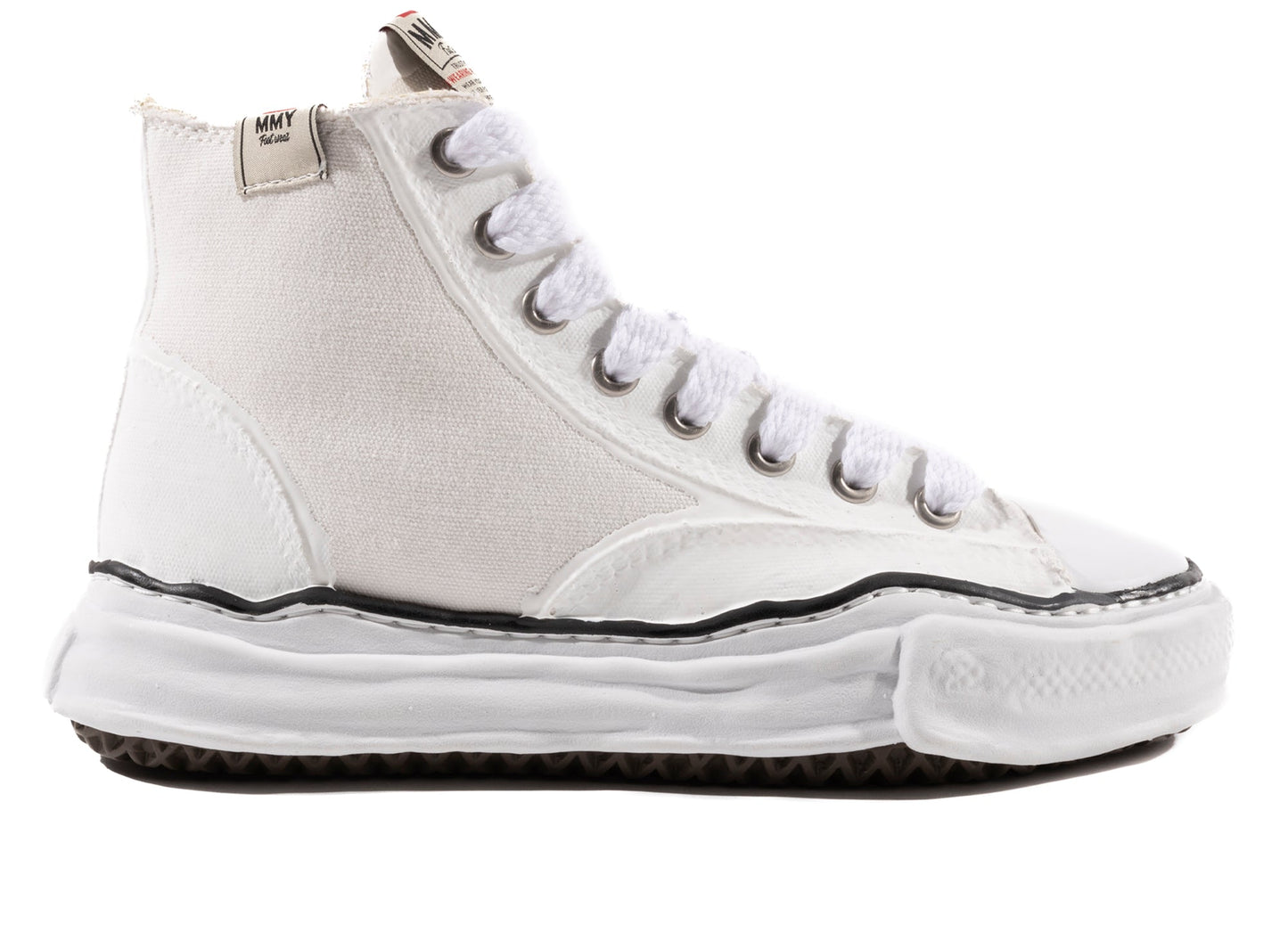 Maison Mihara Yasuhiro Peterson High in White