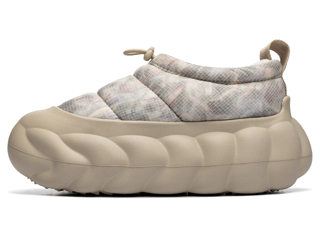 Crocs Overpuff Translucent Shorty in White