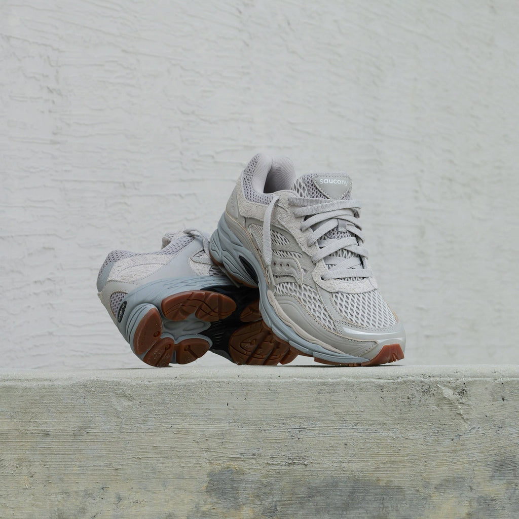 Mens Saucony ProGrid Omni 9 (Crafted Grey)