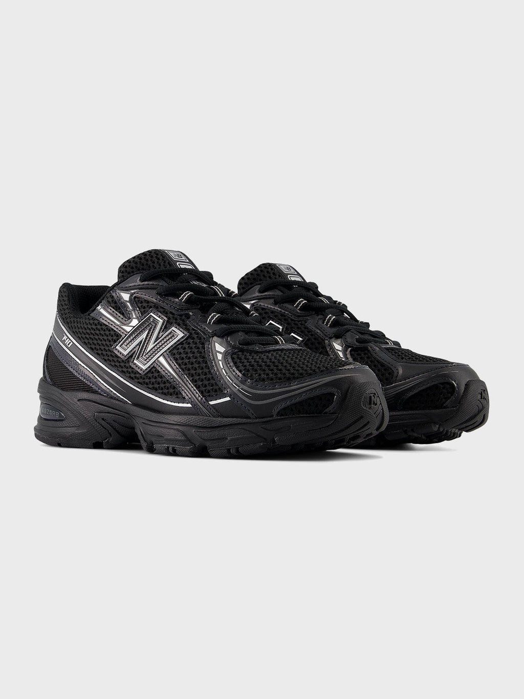 New Balance 740 Sneakers | Black/Silver Metallic