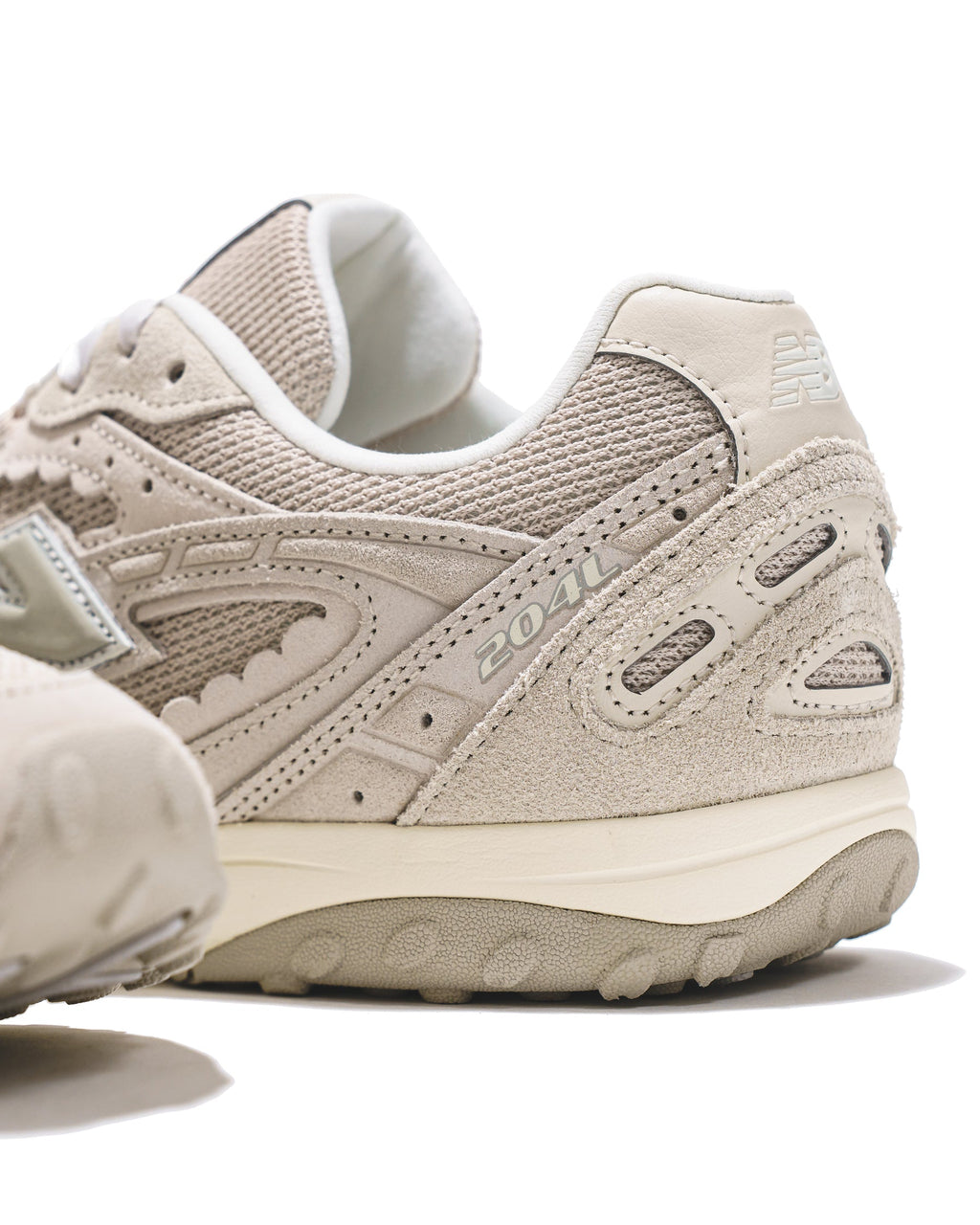 New Balance Unisex 204L Sea Salt Linen U204L2SZ