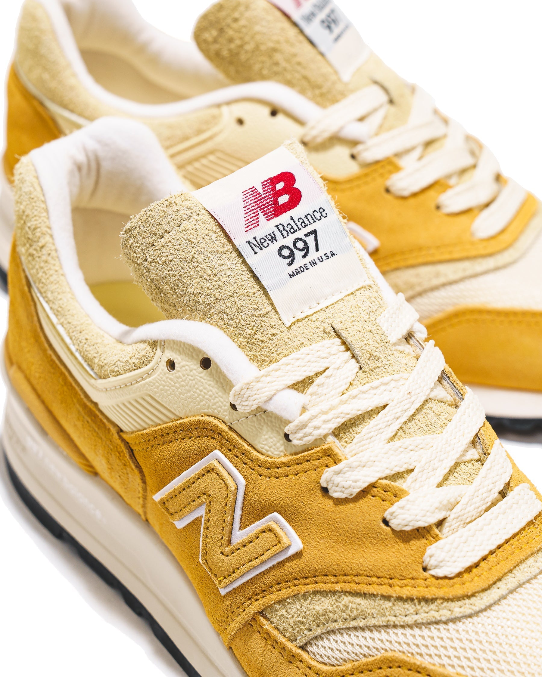 New Balance Unisex Made in USA 997 Dried Apricot U997AC