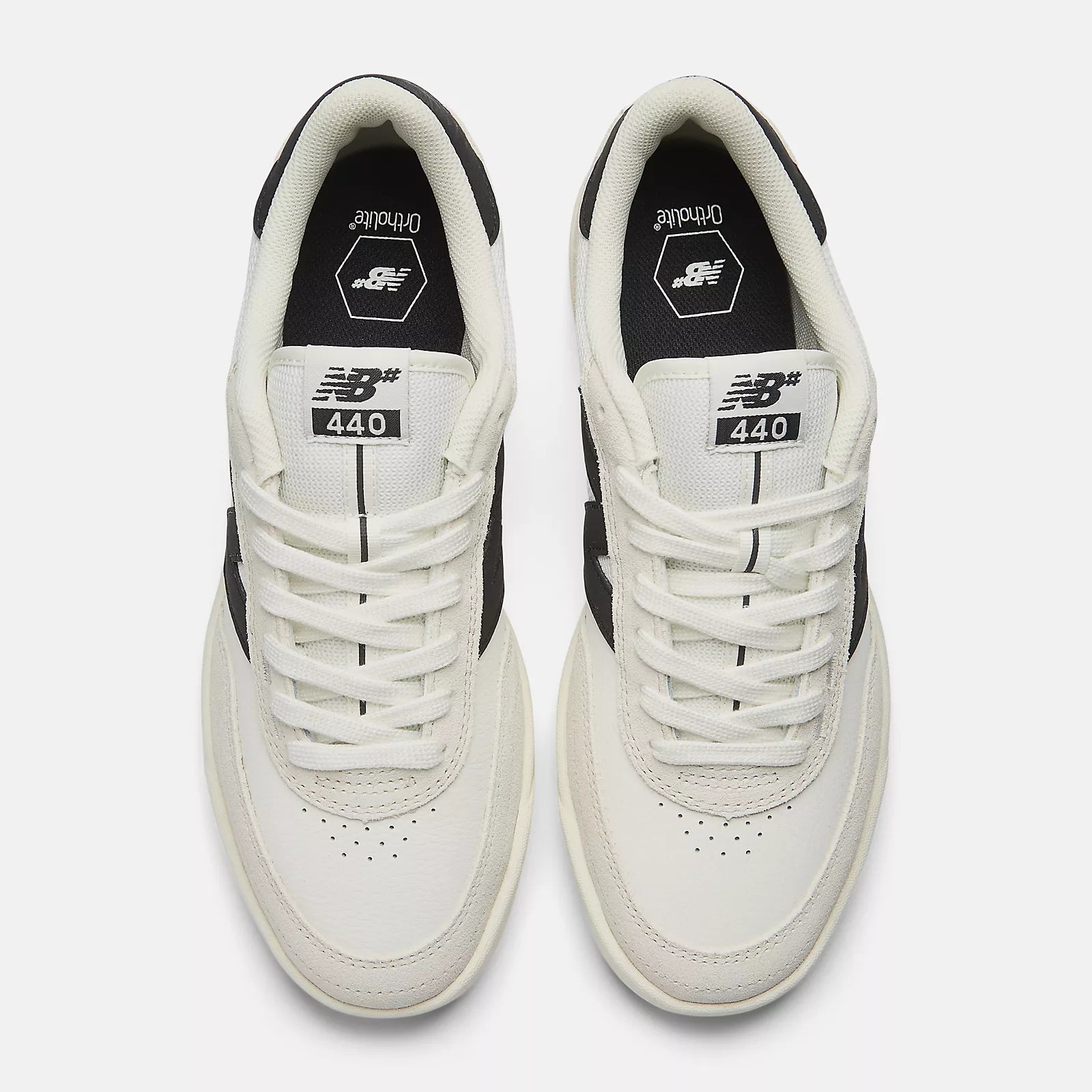 New Balance Numeric 440 V2 WIDE Sea Salt/Black Shoes