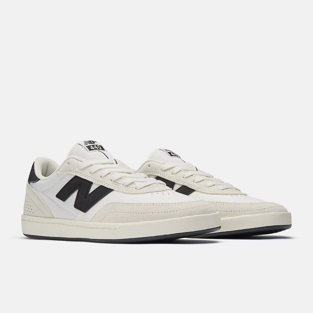 New Balance Numeric 440 V2 WIDE Sea Salt/Black Shoes