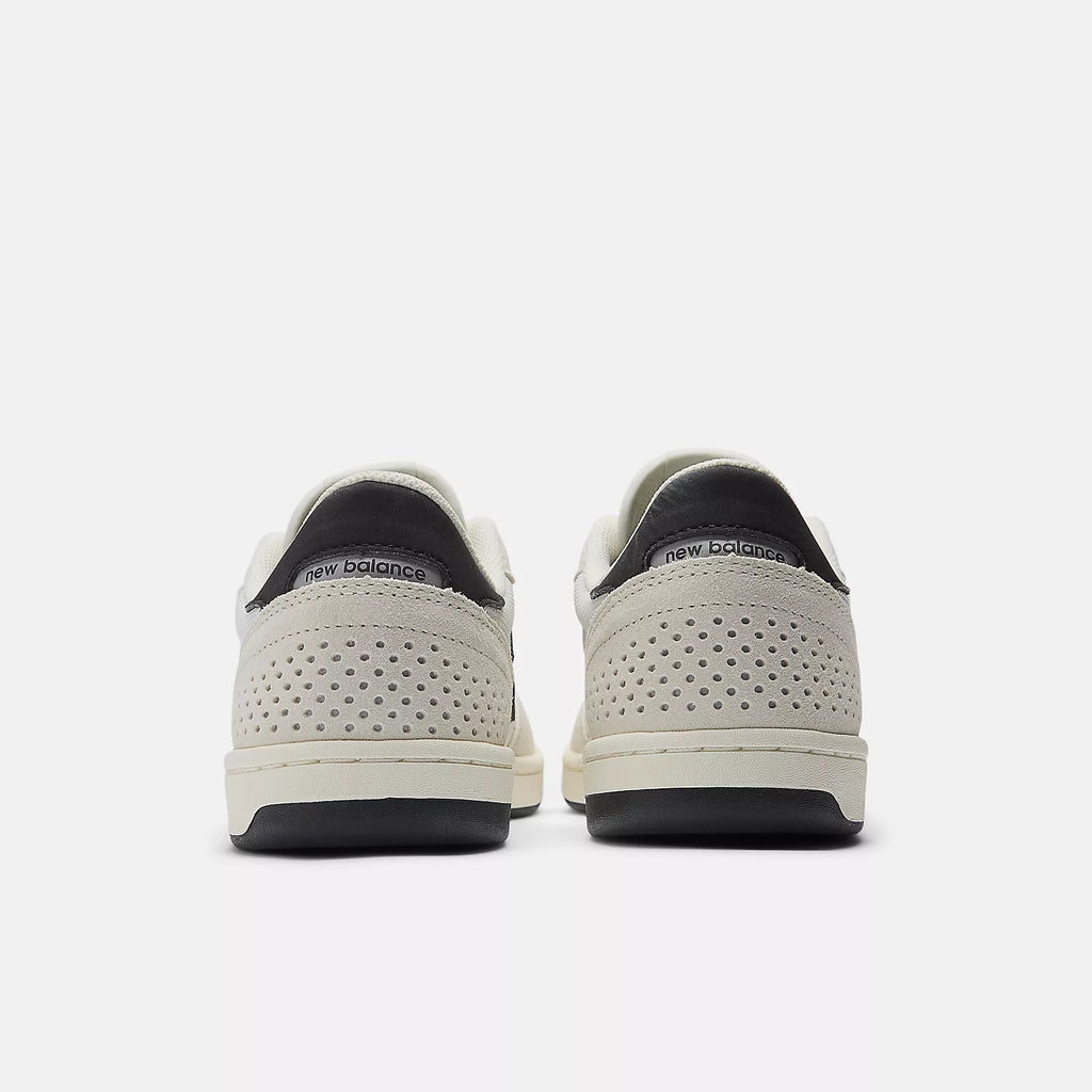 New Balance Numeric 440 V2 WIDE Sea Salt/Black Shoes