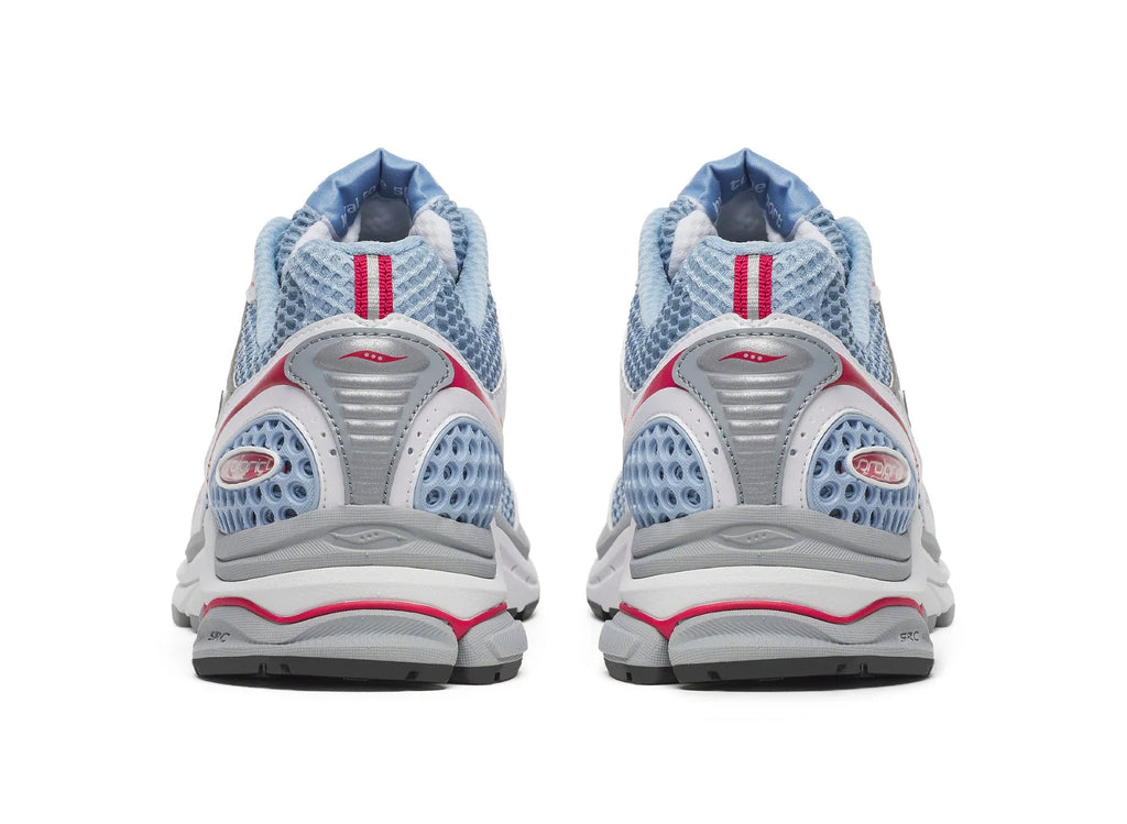 Saucony Progrid Triumph 4 in Blue / White