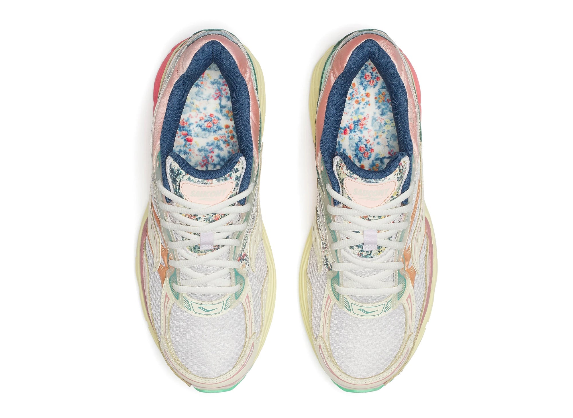 Saucony Progrid Omni 9 in Beige / Blue