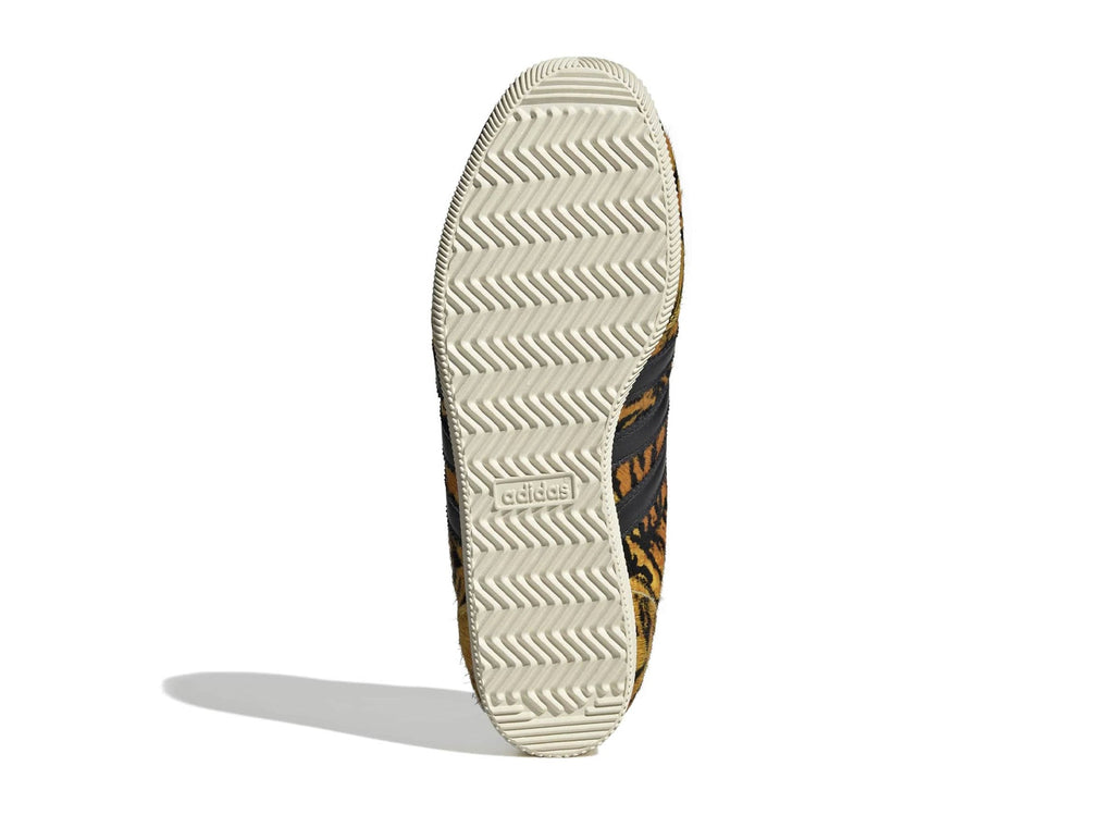 Women's Adidas Japan in Yellow / Core Black