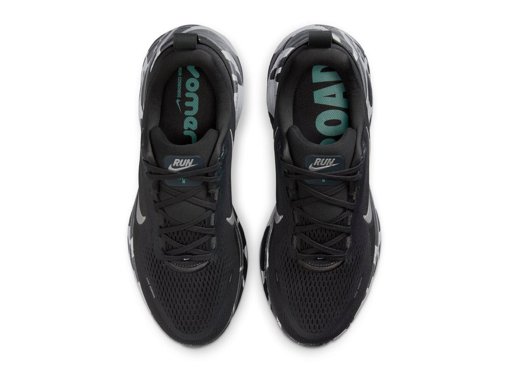 Nike Vomero 18