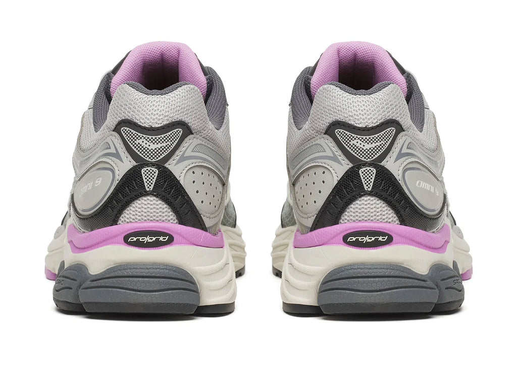 Saucony Progrid Omni 9 in Harbor / Black