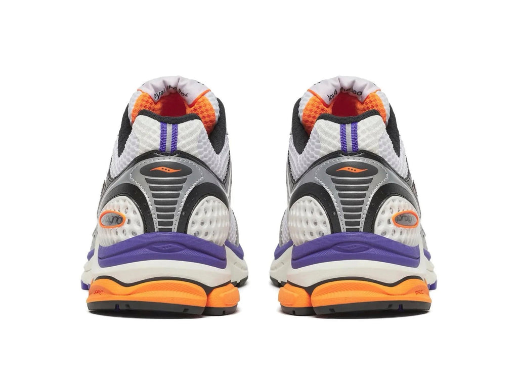 Saucony Progrid Triumph 4 in White