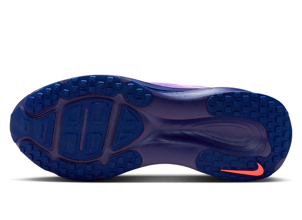 Nike Vomero 18 in Indigo Burst