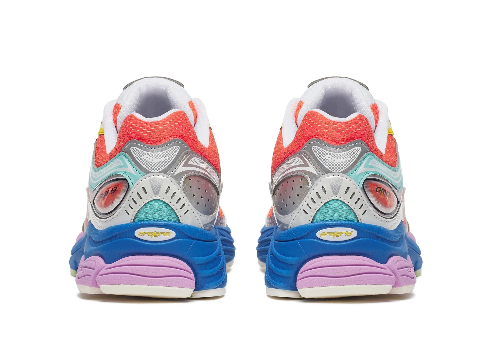 Saucony Progrid Omni 9 in Orange / Multi