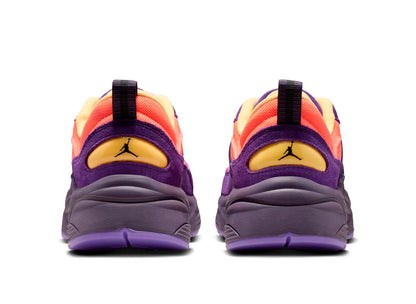 Jordan Trunner O/S SP in Bright Mango / Eggplant