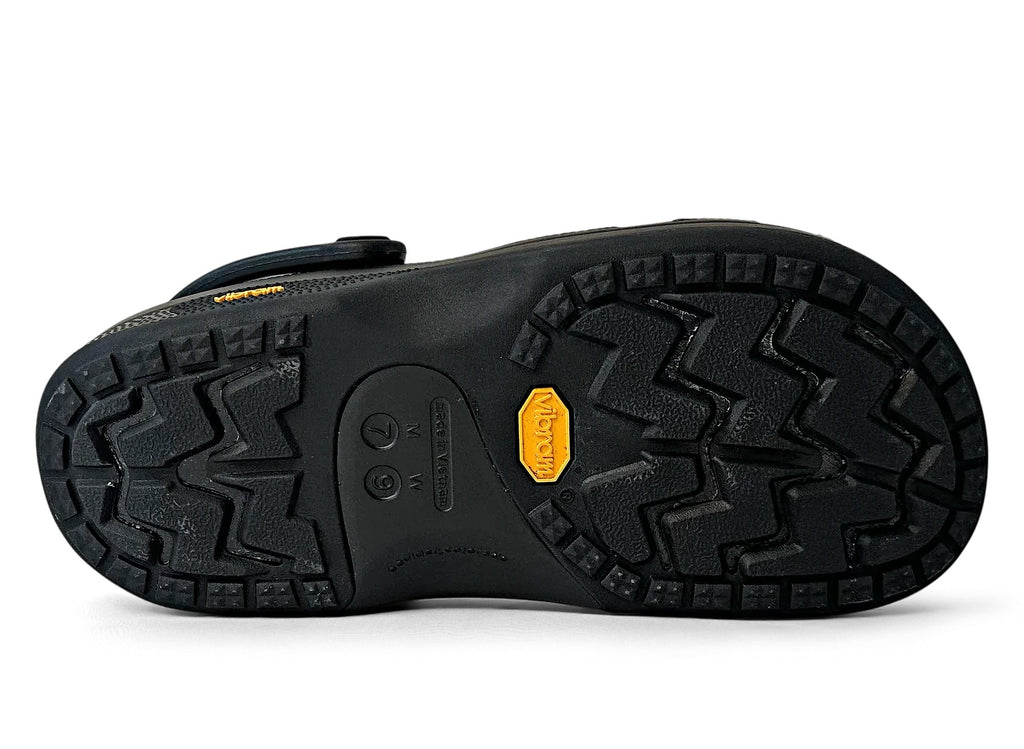 Crocs Classic EXP in Black