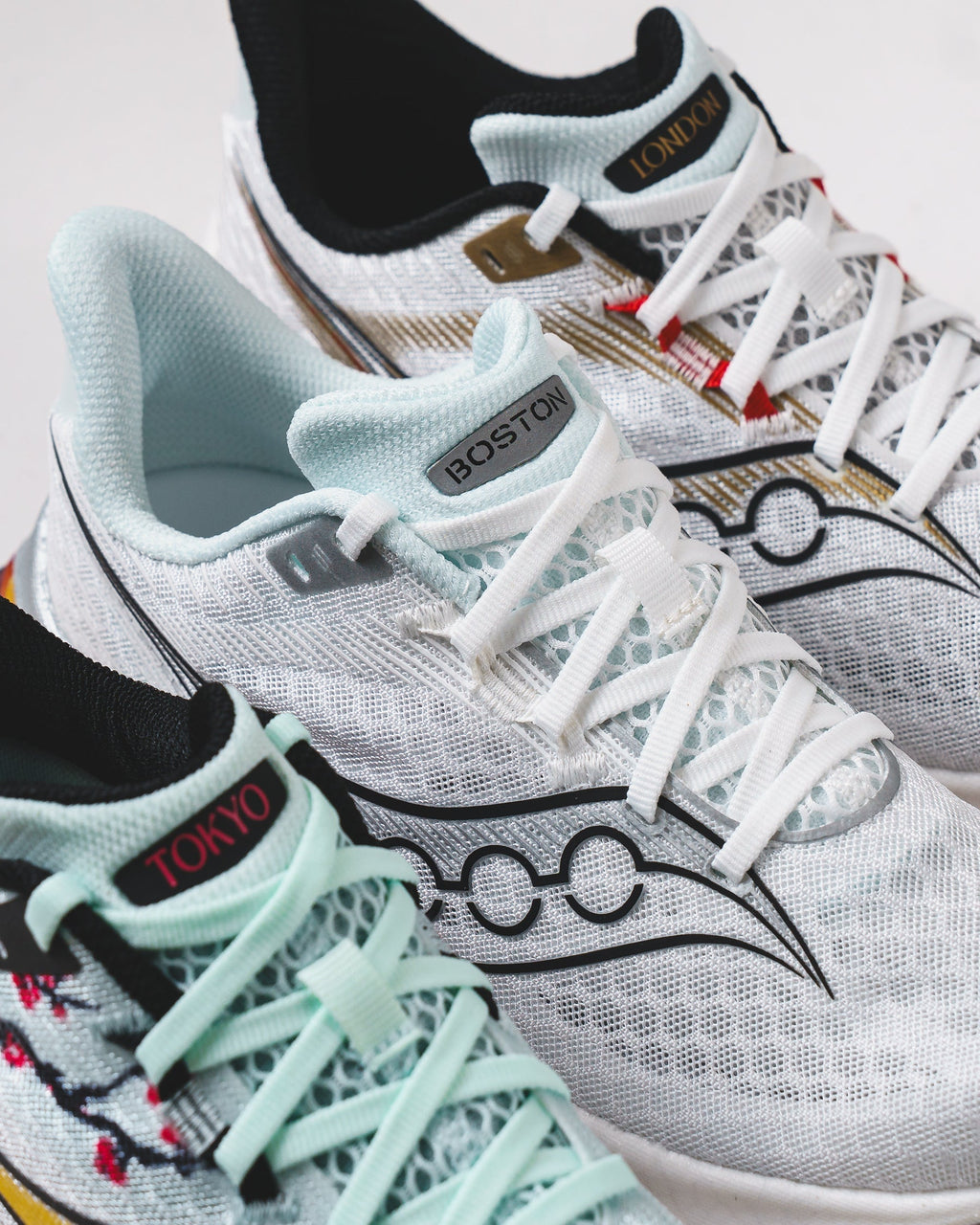 Saucony Men Endorphin Speed 5 White Black S21007-402