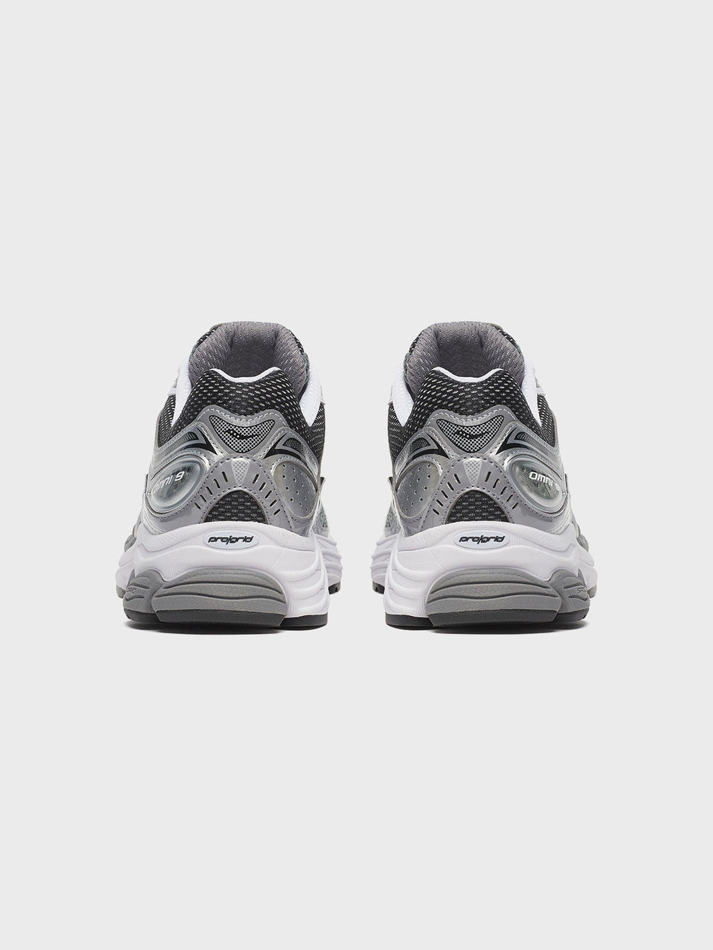 Saucony Progrid Omni 9 Sneakers | Grey/Silver