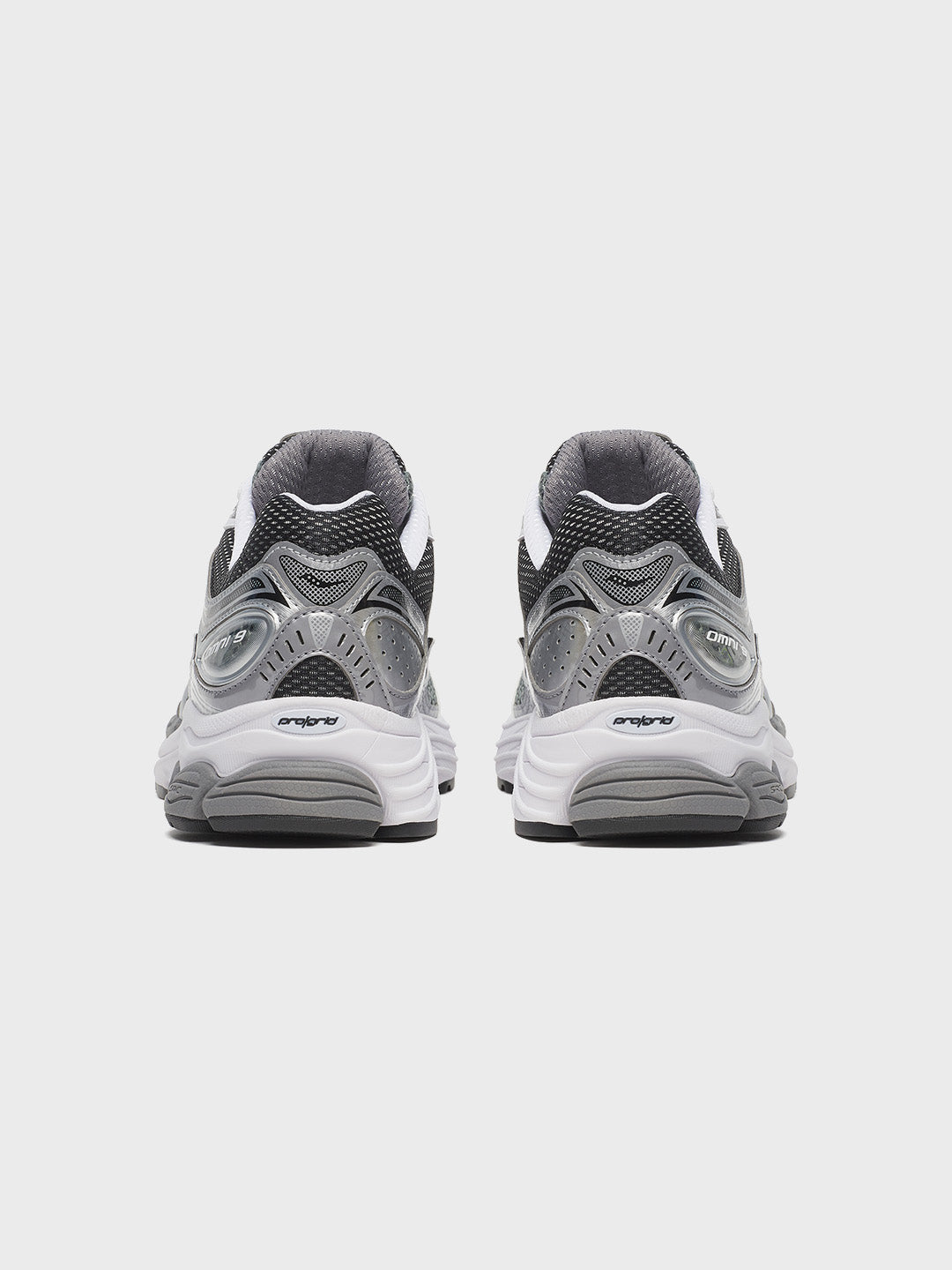 Saucony Progrid Omni 9 Sneakers | Grey/Silver