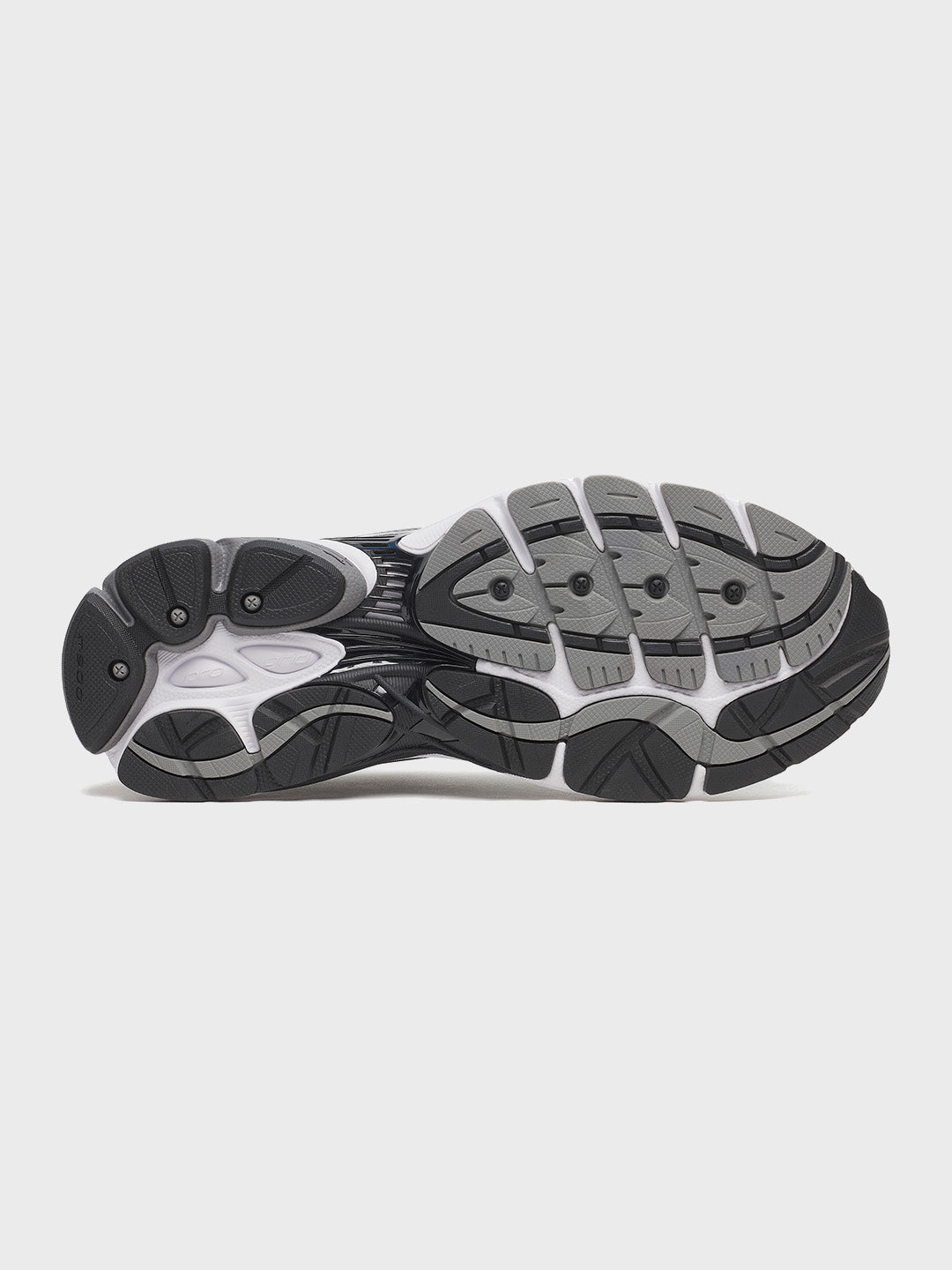 Saucony Progrid Omni 9 Sneakers | Grey/Silver